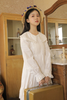 恶狼嘴里的小白兔
